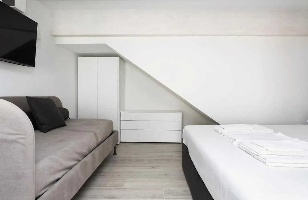 Hostmate - Milano - Santa Cecilia - Duomo-1